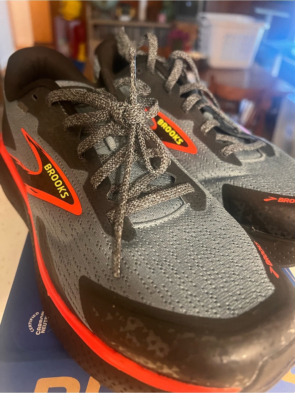 Brooks Divide 5 Trail Sneakers - Picture 2 of 6